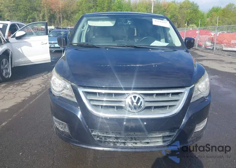 2011 Volkswagen Routan Se z USA, uszkodzony, nr VIN 2V4RW3DG3BR717246